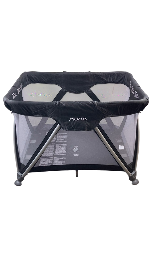 Nuna SENA Playard Black