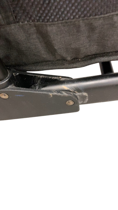 Shop Wonderfold W4 Luxe Quad Stroller Wagon, 2021, Volcanic Black at GoodBuy Gear