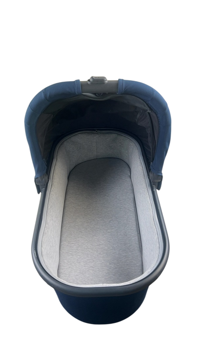 Shop UPPAbaby V2 Bassinet, Noa (Navy) at GoodBuy Gear