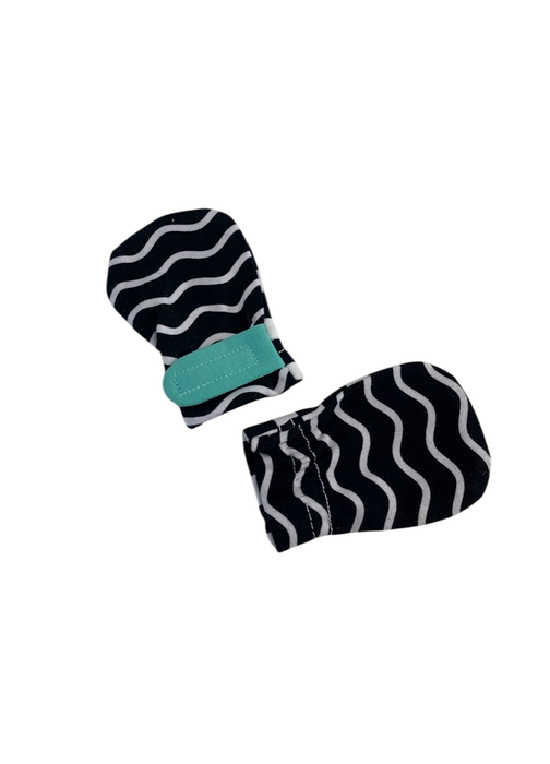 Shop Lovevery The Looker Play Kit at GoodBuy Gear