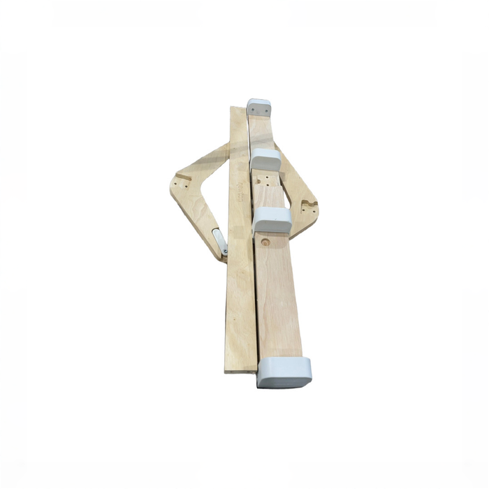 Shop Newton Bassinet And Bedside Sleeper, Sandstone at GoodBuy Gear