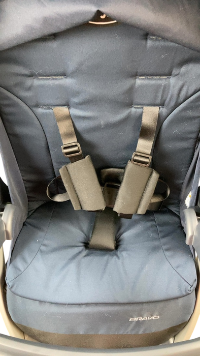 Shop Chicco Bravo Quick-Fold Stroller, 2024, Brooklyn Navy at GoodBuy Gear