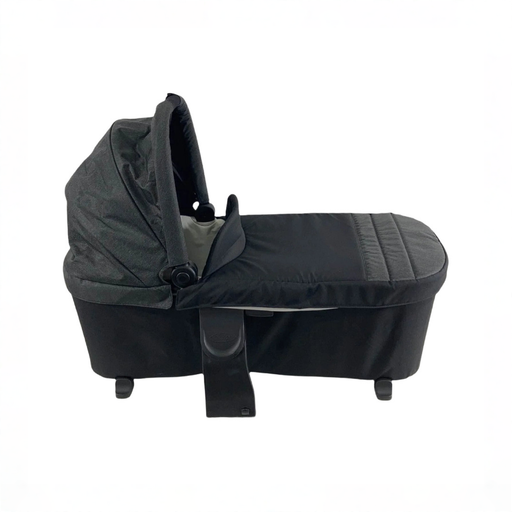 Shop Graco Modes Carry Cot, Black at GoodBuy Gear