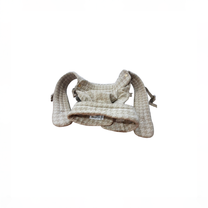 Shop Mabē The Monarch Carrier, Houndstooth at GoodBuy Gear