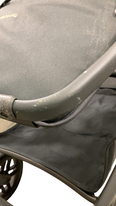 Shop UPPAbaby VISTA V2 Stroller, 2024, Greyson (Charcoal Melange) at GoodBuy Gear