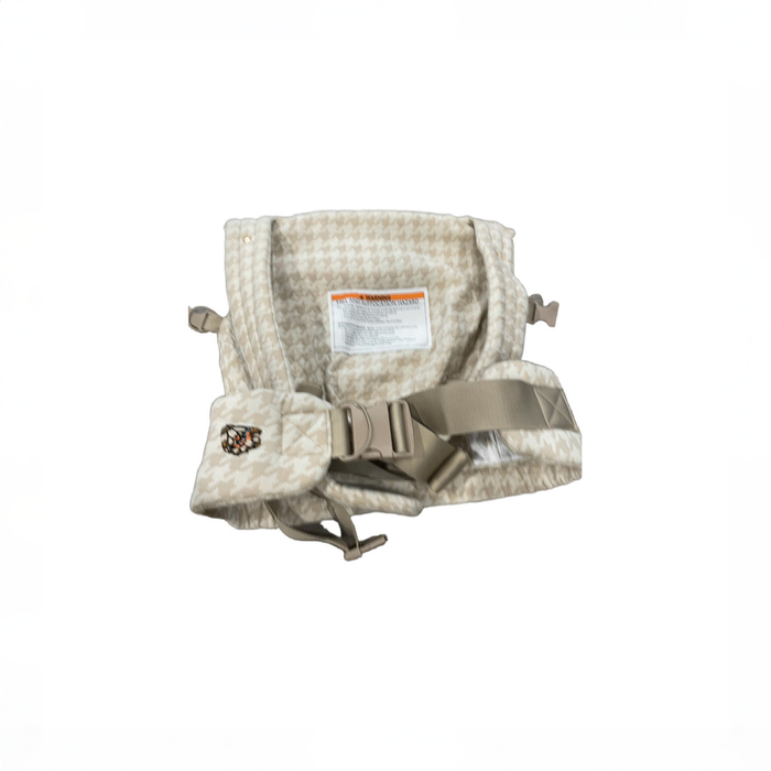 Shop Mabē The Monarch Carrier, Houndstooth at GoodBuy Gear