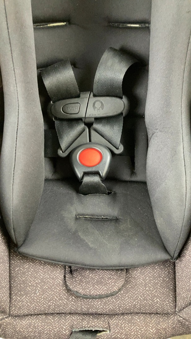 Shop Evenflo LiteMax Infant Car Seat with Anti-Rebound Bar, 2023, Casual Grey at GoodBuy Gear