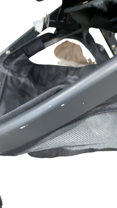 Shop UPPAbaby MINU V3 Stroller, 2025, Jake (Charcoal/Black) at GoodBuy Gear