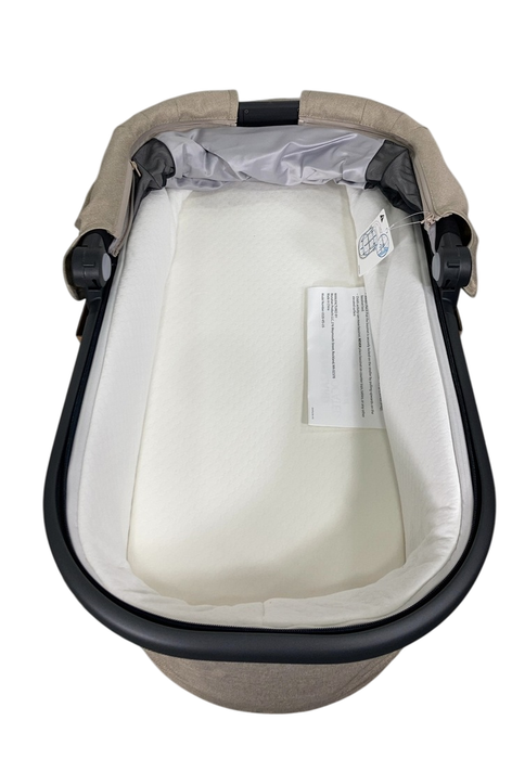 Shop UPPAbaby VISTA V2 Stroller, 2024, Liam (Oat Melange/Carbon) at GoodBuy Gear
