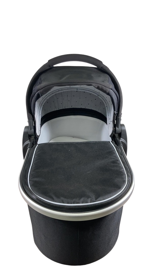 Shop Mockingbird Bassinet 2.0, Black at GoodBuy Gear