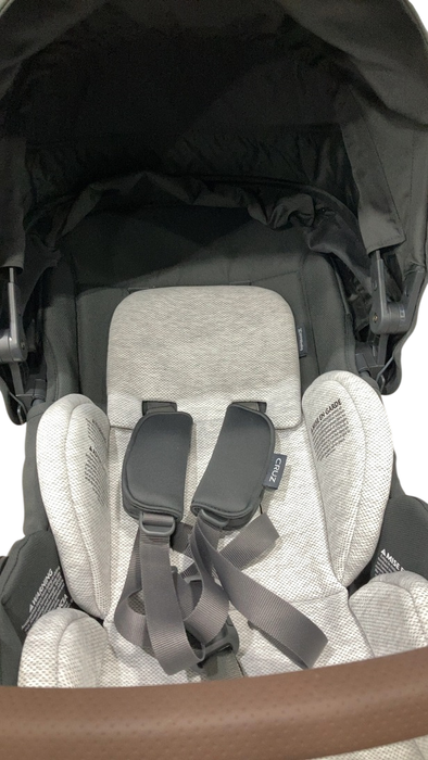 Shop UPPAbaby Cruz V3 Stroller Seat, Jake (Charcoal/Black) at GoodBuy Gear