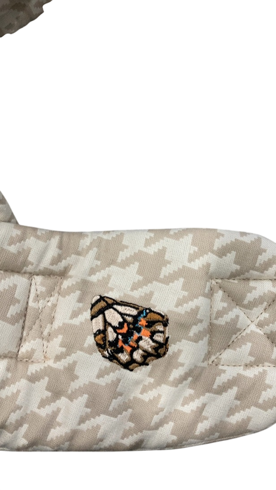 Shop Mabē The Monarch Carrier, Houndstooth at GoodBuy Gear