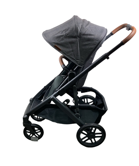 Shop UPPAbaby VISTA V2 Stroller, 2024, Greyson (Charcoal Melange) at GoodBuy Gear