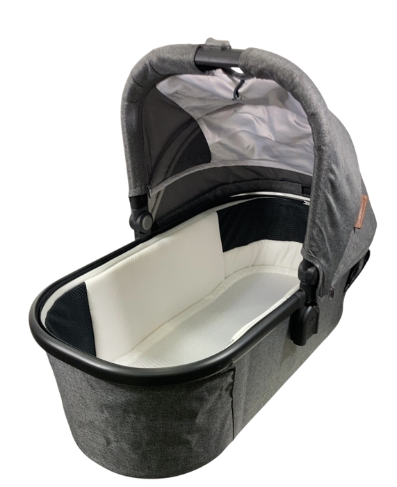 Shop UPPAbaby Bassinet V3, Greyson (Charcoal Mélange) at GoodBuy Gear