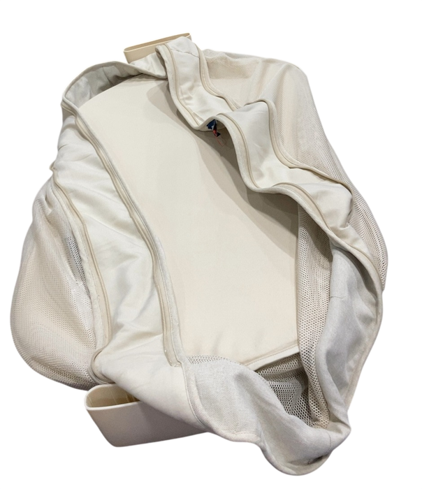Shop Halo BassiNest Swivel Sleeper 4.0 Signature, Oat at GoodBuy Gear