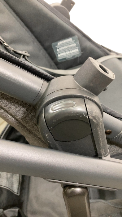 Shop UPPAbaby VISTA V2 Stroller, 2024, Greyson (Charcoal Melange) at GoodBuy Gear