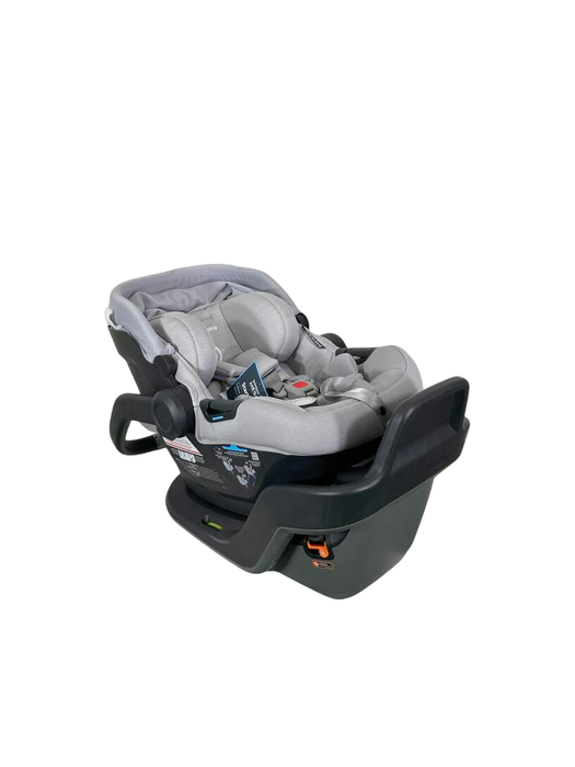 Shop UPPAbaby MESA MAX Infant Car Seat and Base, 2022, Anthony (White+Grey Chenille) at GoodBuy Gear