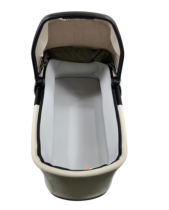 Shop Thule Urban Glide Bassinet, 2023, Soft Beige at GoodBuy Gear