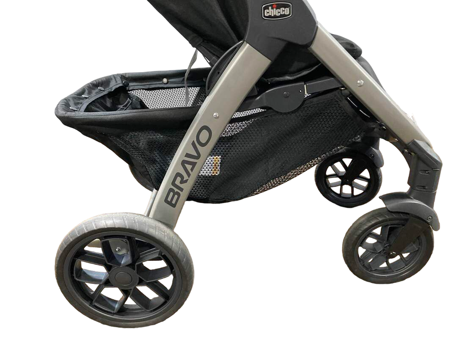 secondhand Chicco Bravo Stroller, 2022