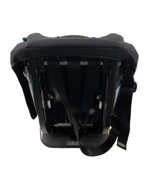 Shop Graco TrioGrow SnugLock 3-in-1 Car Seat, 2023, Leland at GoodBuy Gear