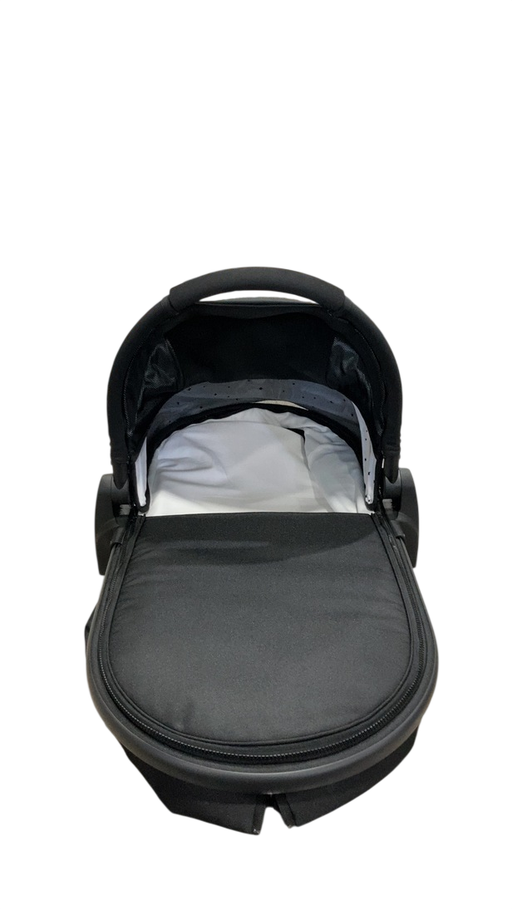 Shop Mockingbird Bassinet, 2026+, Black at GoodBuy Gear