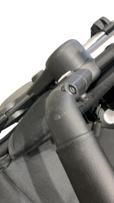 Shop Mockingbird Single 2.0 Stroller, 2025, Heather Grey, Silver With Black Leather, Solid Grey at GoodBuy Gear