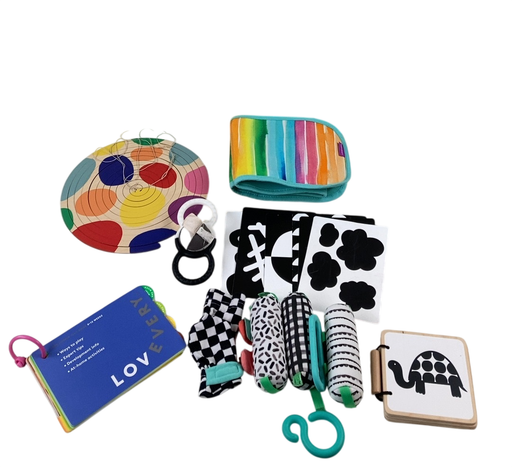 Shop Lovevery The Looker Play Kit, Multicolor at GoodBuy Gear