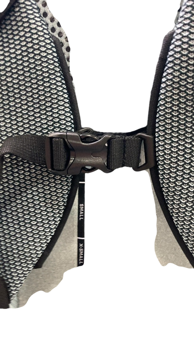 Shop Thule Sapling Child Carrier, Black at GoodBuy Gear