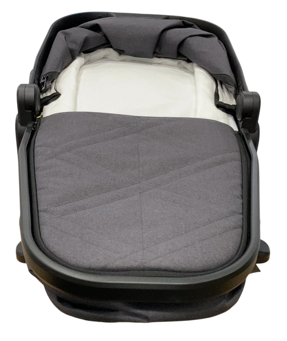 Shop Veer Switchback Bassinet, Black at GoodBuy Gear