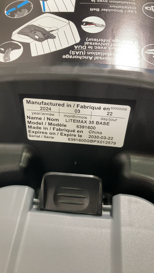 Shop Evenflo LiteMax 35 Infant Car Seat Base, 2024 at GoodBuy Gear