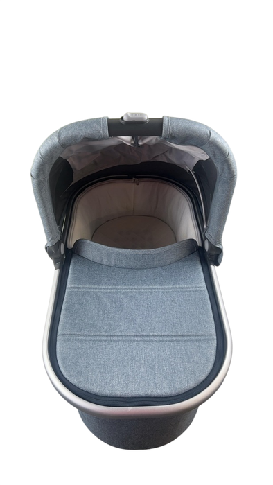 Shop UPPAbaby V2 Bassinet, Gregory (Blue Melange) at GoodBuy Gear