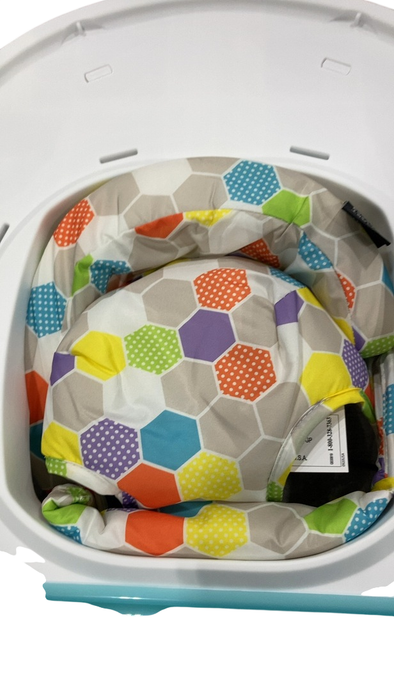 Shop Baby Trend Smart Steps Dine N’ Play 3-in-1 Feeding Walker, Hexagon Dots at GoodBuy Gear