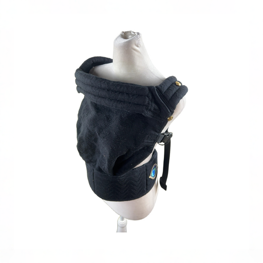 Shop Artipoppe Zeitgeist Cotton Carrier, Arrow Zorro at GoodBuy Gear