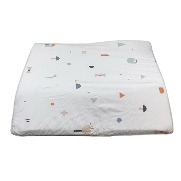 Shop Piccalio Play Mat, Dreamy Off White/Dots Lion at GoodBuy Gear