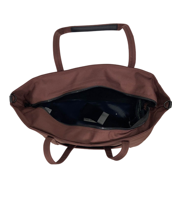 Shop Colugo The Diaper Tote, Cocoa at GoodBuy Gear