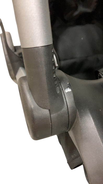 Shop Colugo Compact Stroller, 2023, Olive at GoodBuy Gear