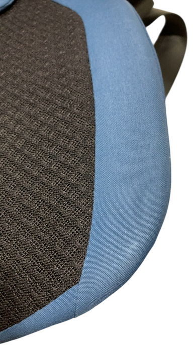 Shop WAYB Pico Portable Car Seat, 2023, Midnight Sky at GoodBuy Gear