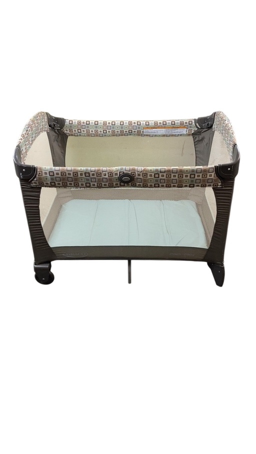 Shop Graco Pack ‘n Play Portable Playard, Soho at GoodBuy Gear
