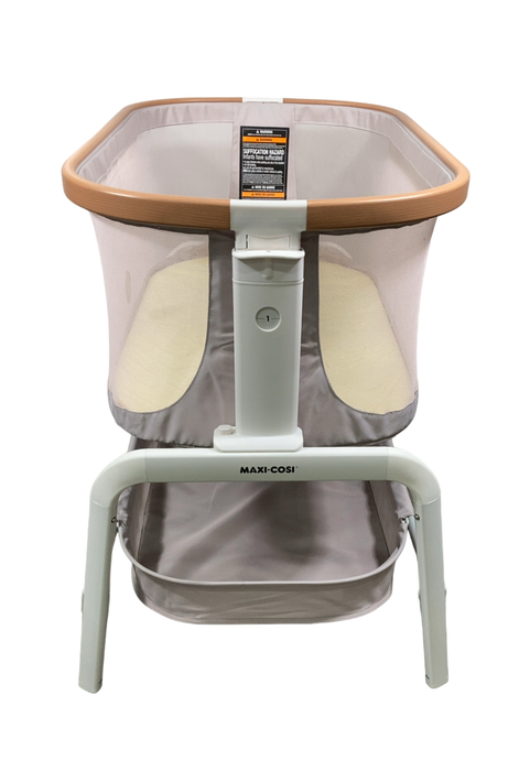Shop Maxi-Cosi Iora Bedside Bassinet, Horizon Sand at GoodBuy Gear