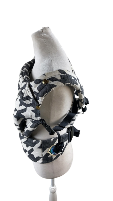 Shop Artipoppe Zeitgeist Cotton Carrier, Tweed BW at GoodBuy Gear