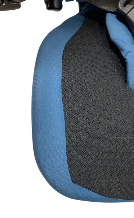 Shop WAYB Pico Portable Car Seat, 2022, Midnight Sky at GoodBuy Gear