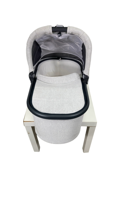 Shop UPPAbaby V2 Bassinet, Anthony (White & Grey Chenille) at GoodBuy Gear
