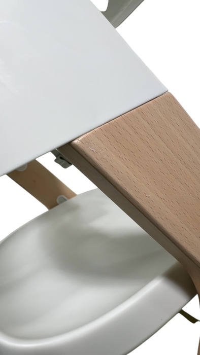 Shop Mockingbird High Chair, 2.0 at GoodBuy Gear