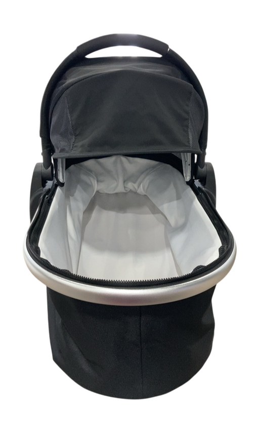 Shop Mockingbird Bassinet 2.0, Black at GoodBuy Gear