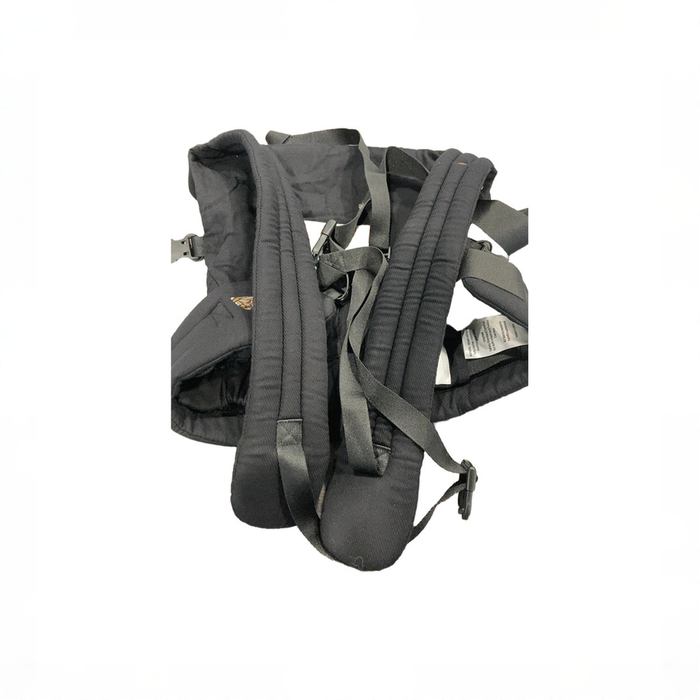 Shop Mabē The Monarch Carrier, Ebony at GoodBuy Gear