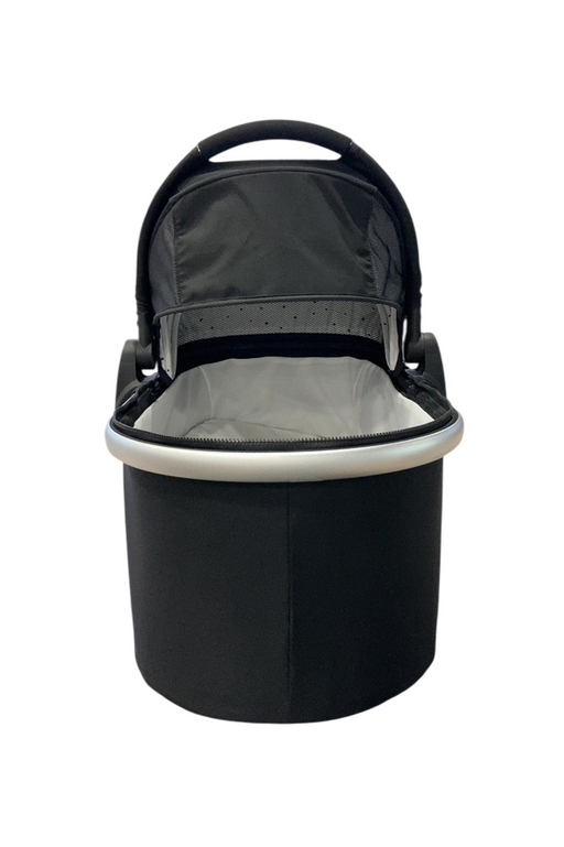 Shop Mockingbird Bassinet, Black, Pre-2026 at GoodBuy Gear