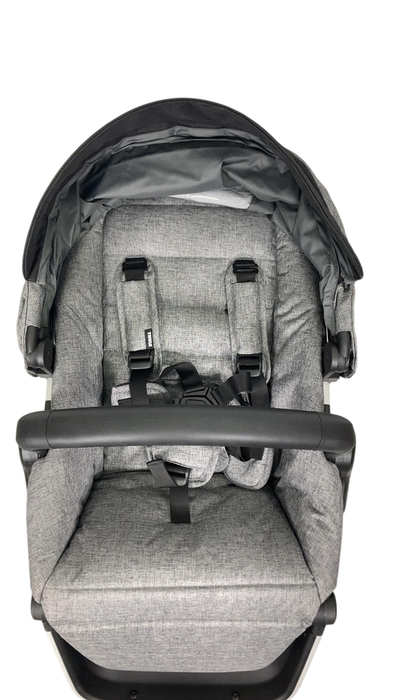 Shop Thule Sleek Sibling Seat, Aluminum, Grey Melange, 2024 at GoodBuy Gear