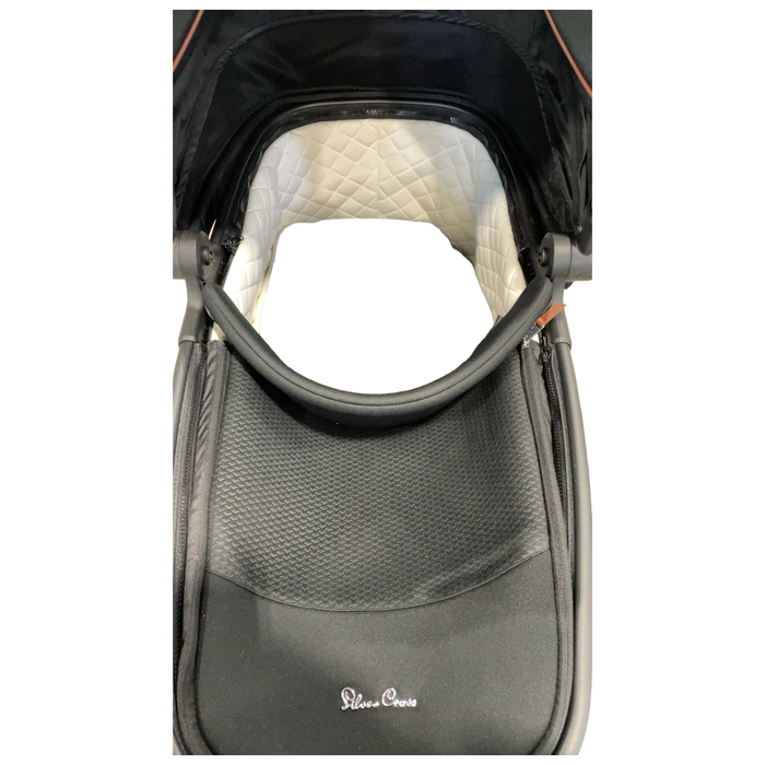 Shop Silver Cross Reef Bassinet, Orbit at GoodBuy Gear