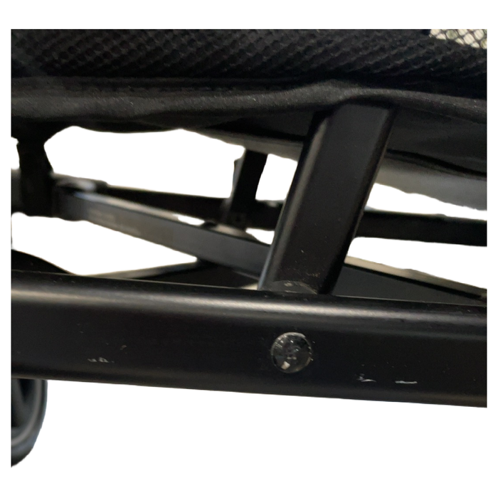 Shop Maxi-Cosi Maxi-Taxi XT Ultra Compact Car Seat Caddy, 2021 at GoodBuy Gear