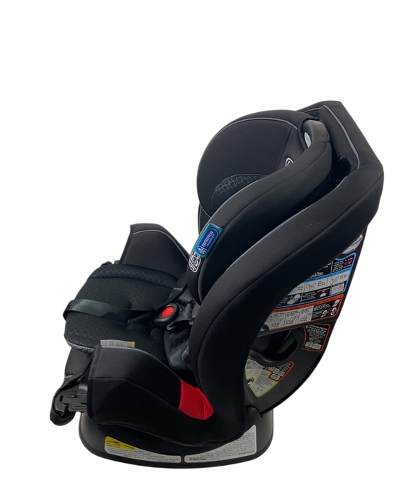 Shop Graco TrioGrow SnugLock 3-in-1 Car Seat, 2023, Leland at GoodBuy Gear